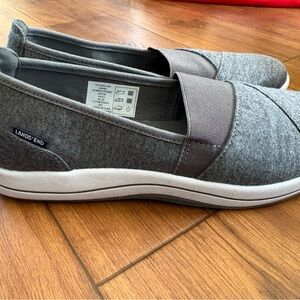 Size 8.5 Lands' End Women Gray Slip-On Loafers
